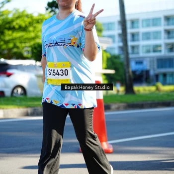 Runner Photo 1584776