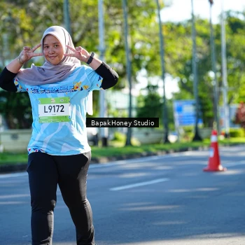 Runner Photo 1584830