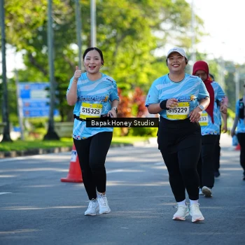 Runner Photo 1584844