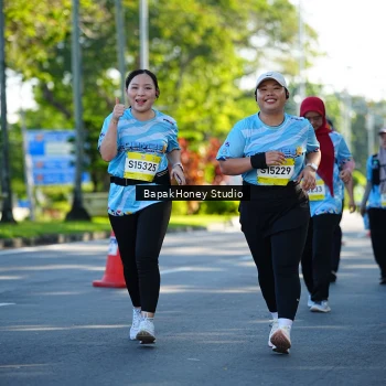 Runner Photo 1584845
