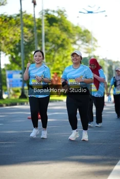 Runner Photo 1584846