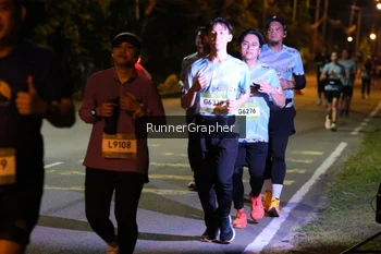 Runner Photo 1599216