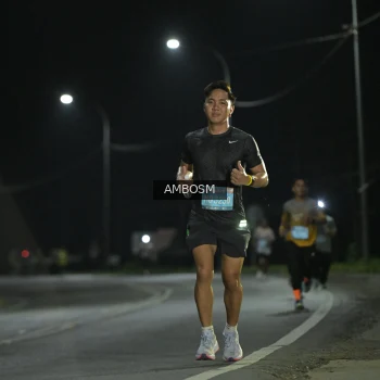 Runner Photo 1599975