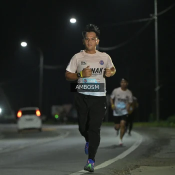 Runner Photo 1599990