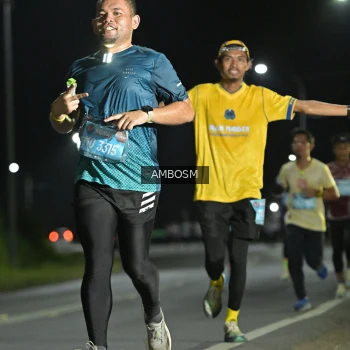 Runner Photo 1600035