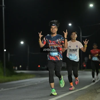 Runner Photo 1600111