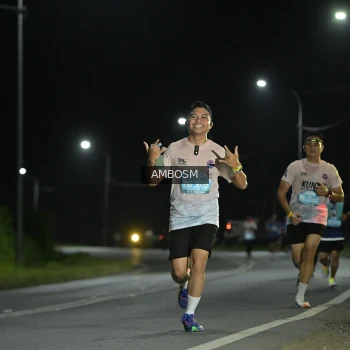 Runner Photo 1600260