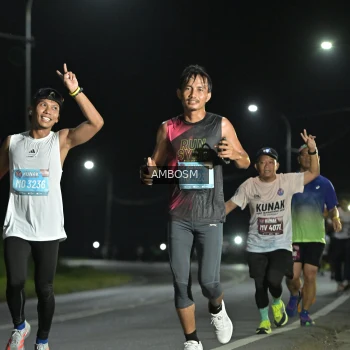 Runner Photo 1600503