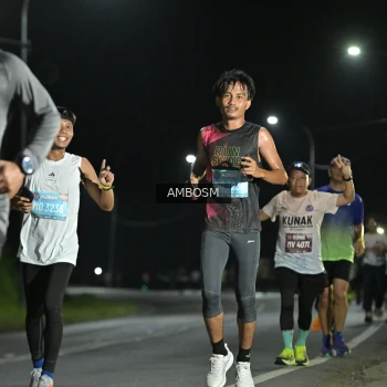 Runner Photo 1600505
