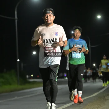 Runner Photo 1600750