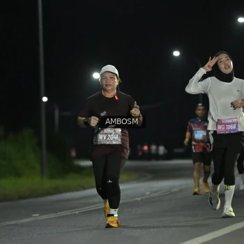 Runner Photo 1601002