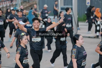 Runner Photo 1601007