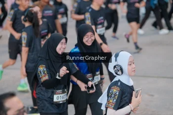 Runner Photo 1601040
