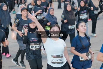 Runner Photo 1601168