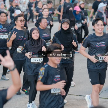 Runner Photo 1601266