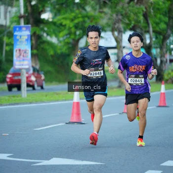 Runner Photo 1602863