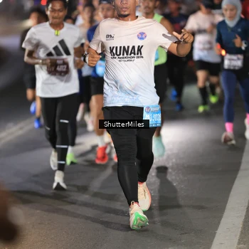 Runner Photo 1602890