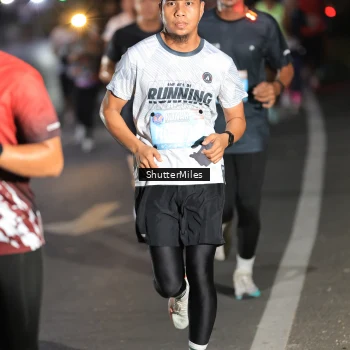 Runner Photo 1602893