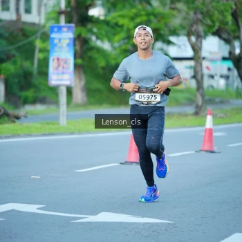 Runner Photo 1602908