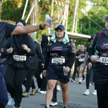 Runner Photo 1602916