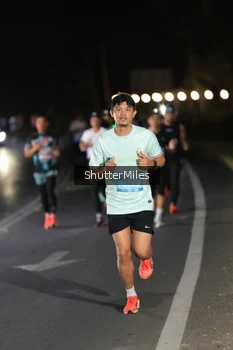 Runner Photo 1603023