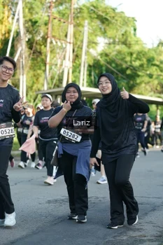 Runner Photo 1603059