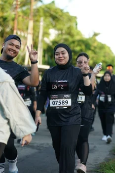 Runner Photo 1603086