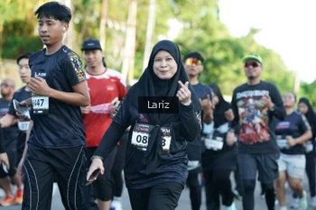 Runner Photo 1603097