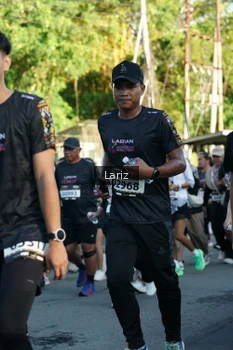 Runner Photo 1603379