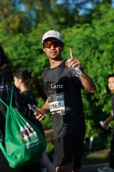 Runner Photo 1603436
