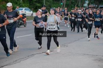 Runner Photo 1603536