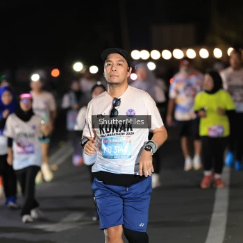 Runner Photo 1603574