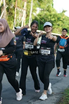 Runner Photo 1603710