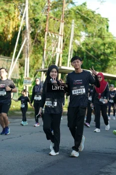 Runner Photo 1604075
