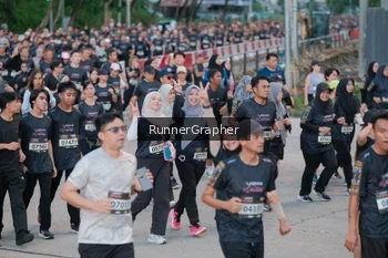 Runner Photo 1604129