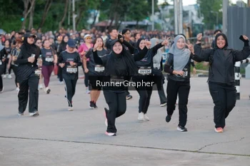 Runner Photo 1604772