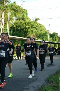 Runner Photo 1604816