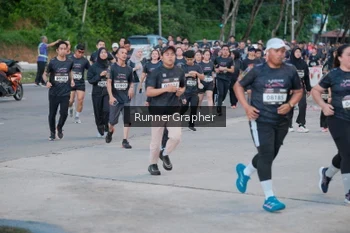 Runner Photo 1604840