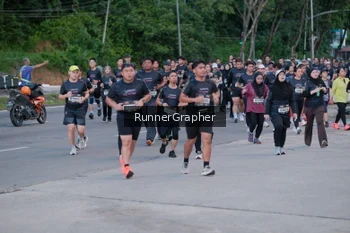 Runner Photo 1605006