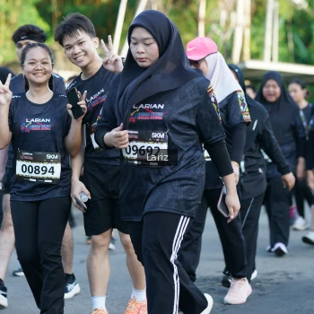 Runner Photo 1605025