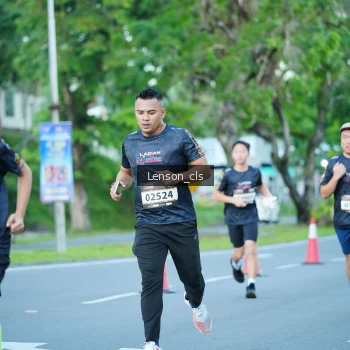 Runner Photo 1605326