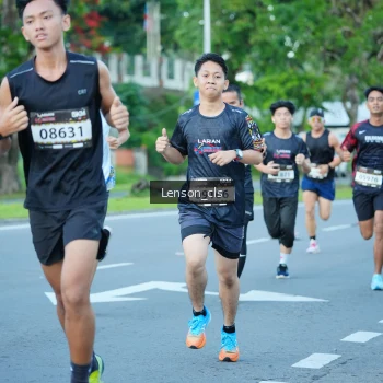 Runner Photo 1605353