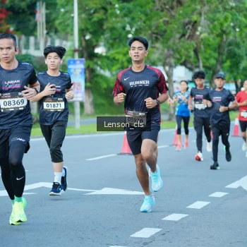 Runner Photo 1605363