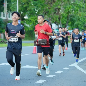 Runner Photo 1605384