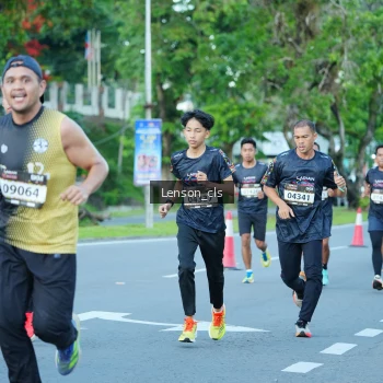 Runner Photo 1605399
