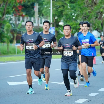 Runner Photo 1605414
