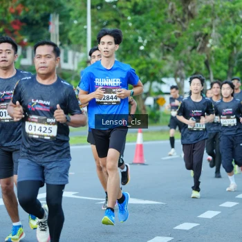 Runner Photo 1605415