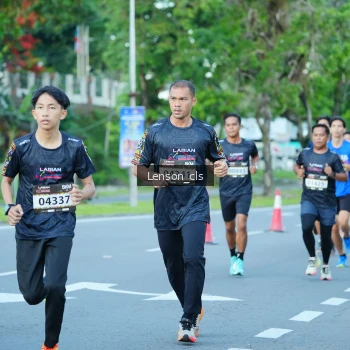 Runner Photo 1605417
