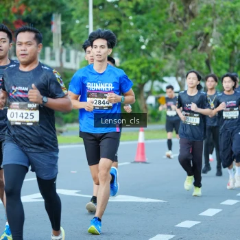 Runner Photo 1605428