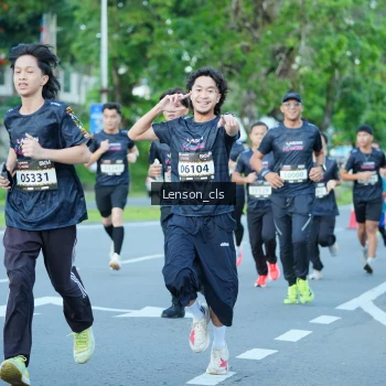 Runner Photo 1605435